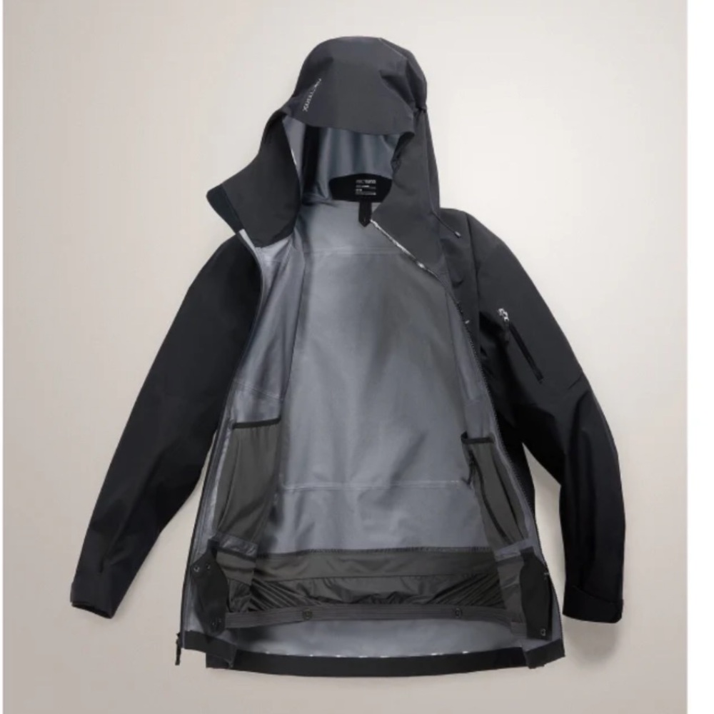Arc'teryx  Sabre SV Black Men's Jacket - Picture 5 of 16